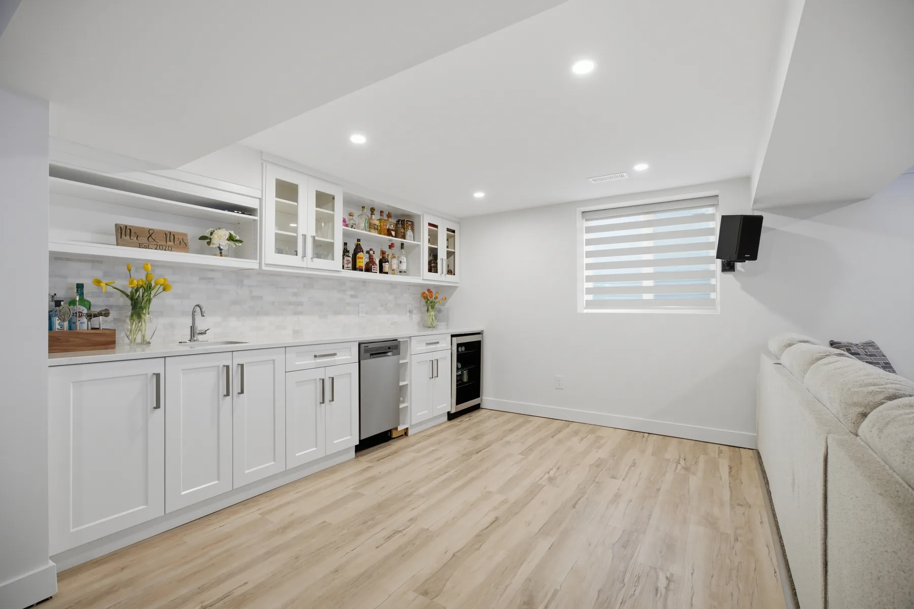 Grosvenor Place, Abbotsford, frame 11