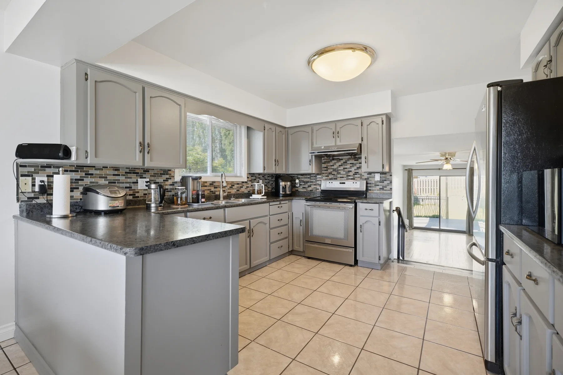 Marshall Road, Abbotsford, frame 3