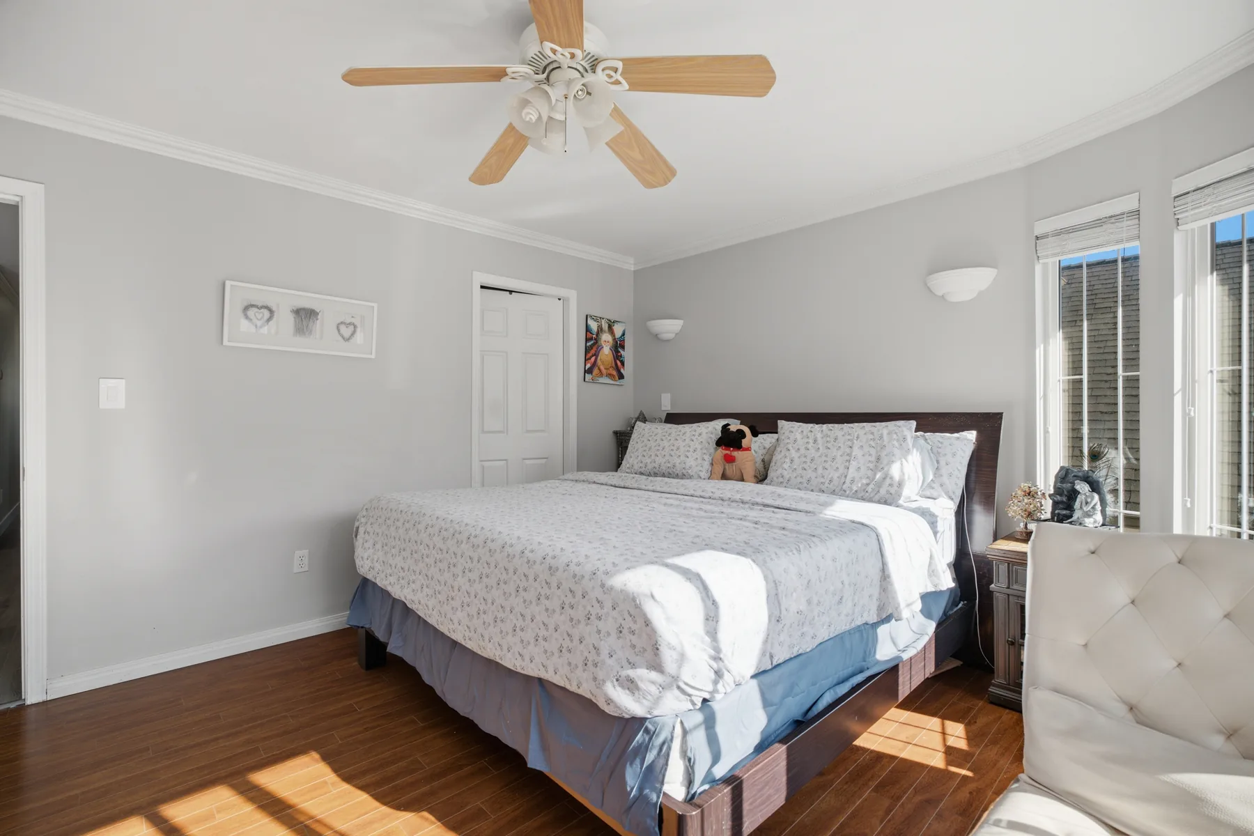 Miller Crescent, Mission, frame 11